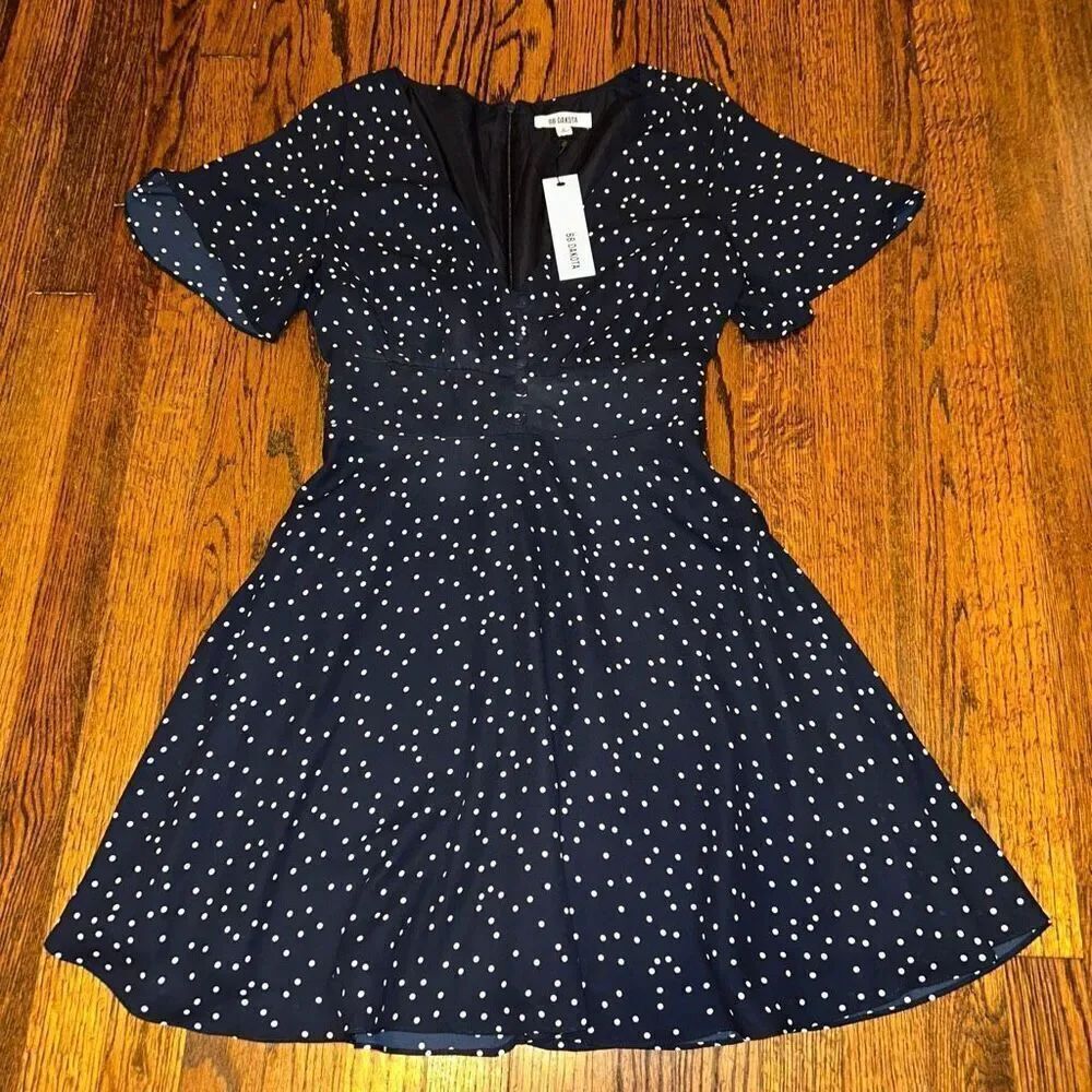 New BB Dakota Dress - Picture 2 of 6